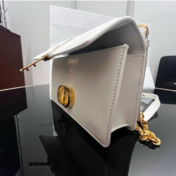 30 MONTAIGNE EAST WEST BAG WITH CHAIN - Picture 5 of 10